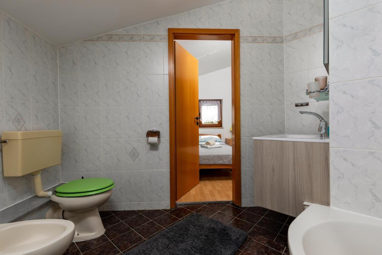 Apartments Kristina ロヴィニ エクステリア 写真